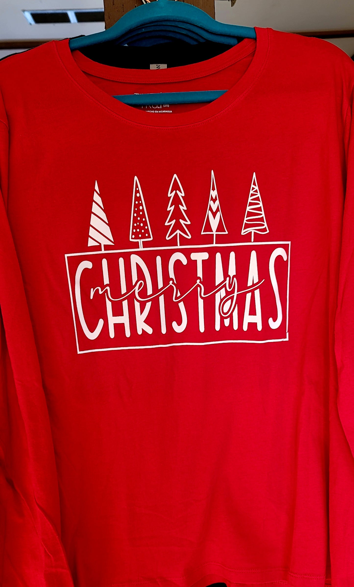 Merry Christmas in White Graphic Tee